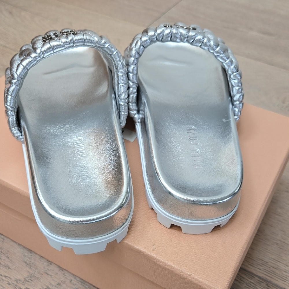 Women's Metallic Silver Slide Sandals - Picture 2 of 4